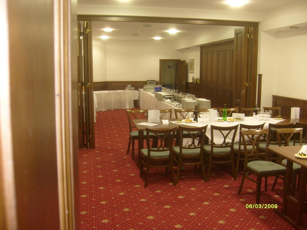Hotel Hejtmansky Dvur Slaný Exterior foto