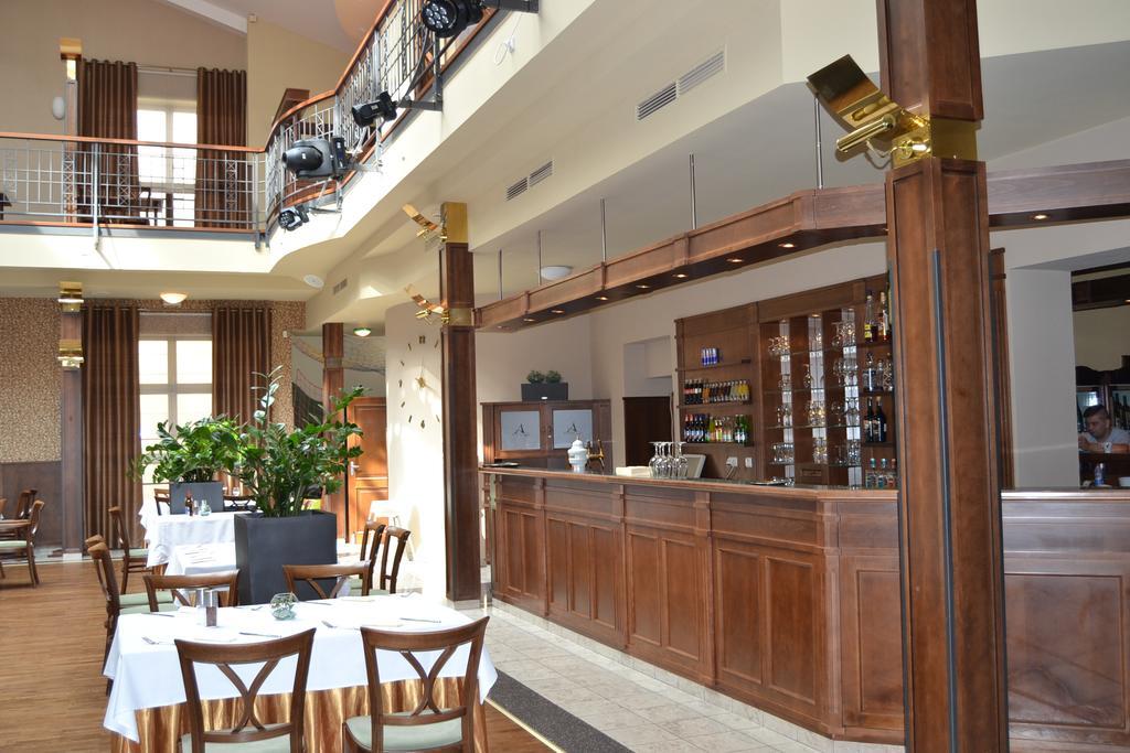 Hotel Hejtmansky Dvur Slaný Exterior foto